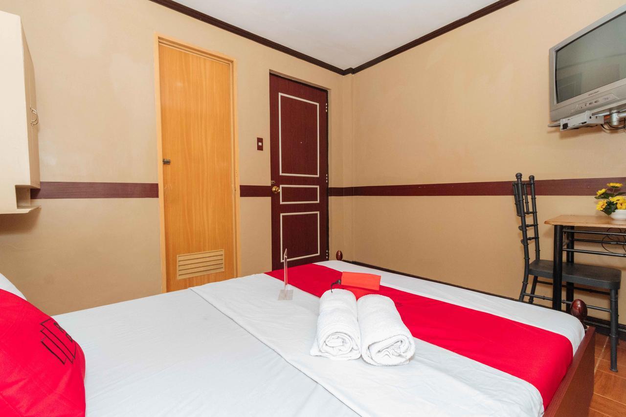 Reddoorz @ Up Village Quezon City Exterior foto